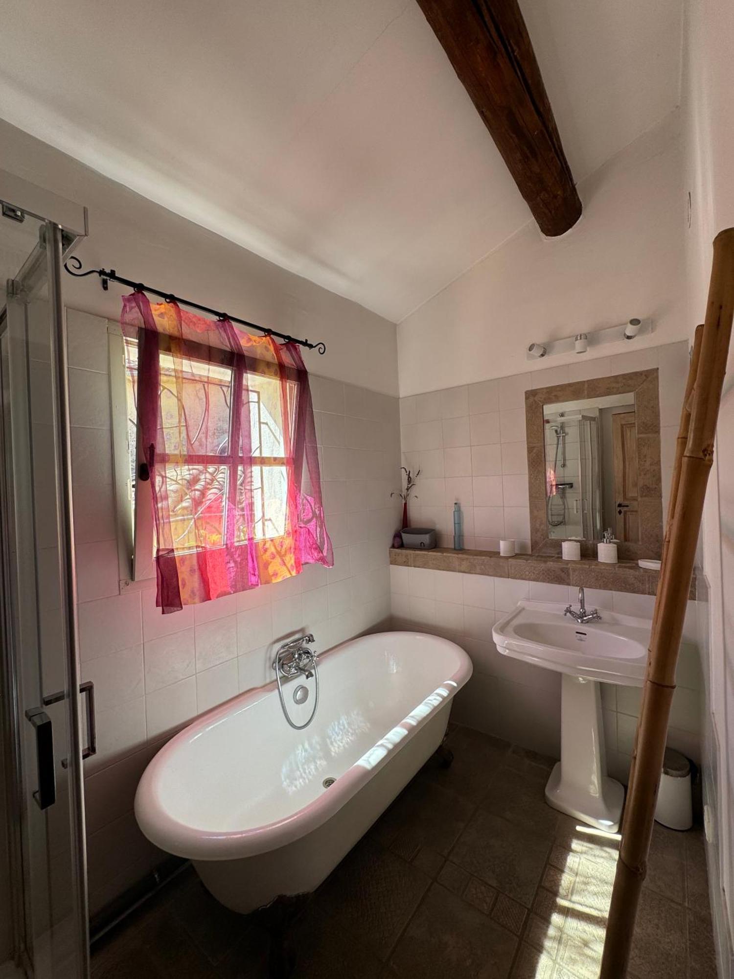 La Boissetane, Maison Provencale Avec Piscine Et Jardin, Au Pied Du Luberon Saint-Martin-de-Castillon Luaran gambar